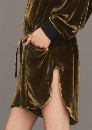 JUMPSUIT SHORT OVERSIZED - SILK VELVET gold - BERENIK