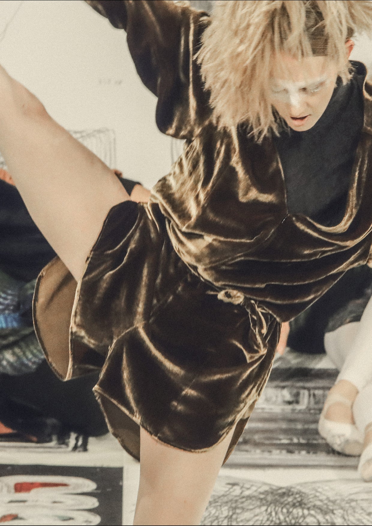 JUMPSUIT SHORT OVERSIZED - SILK VELVET gold - BERENIK