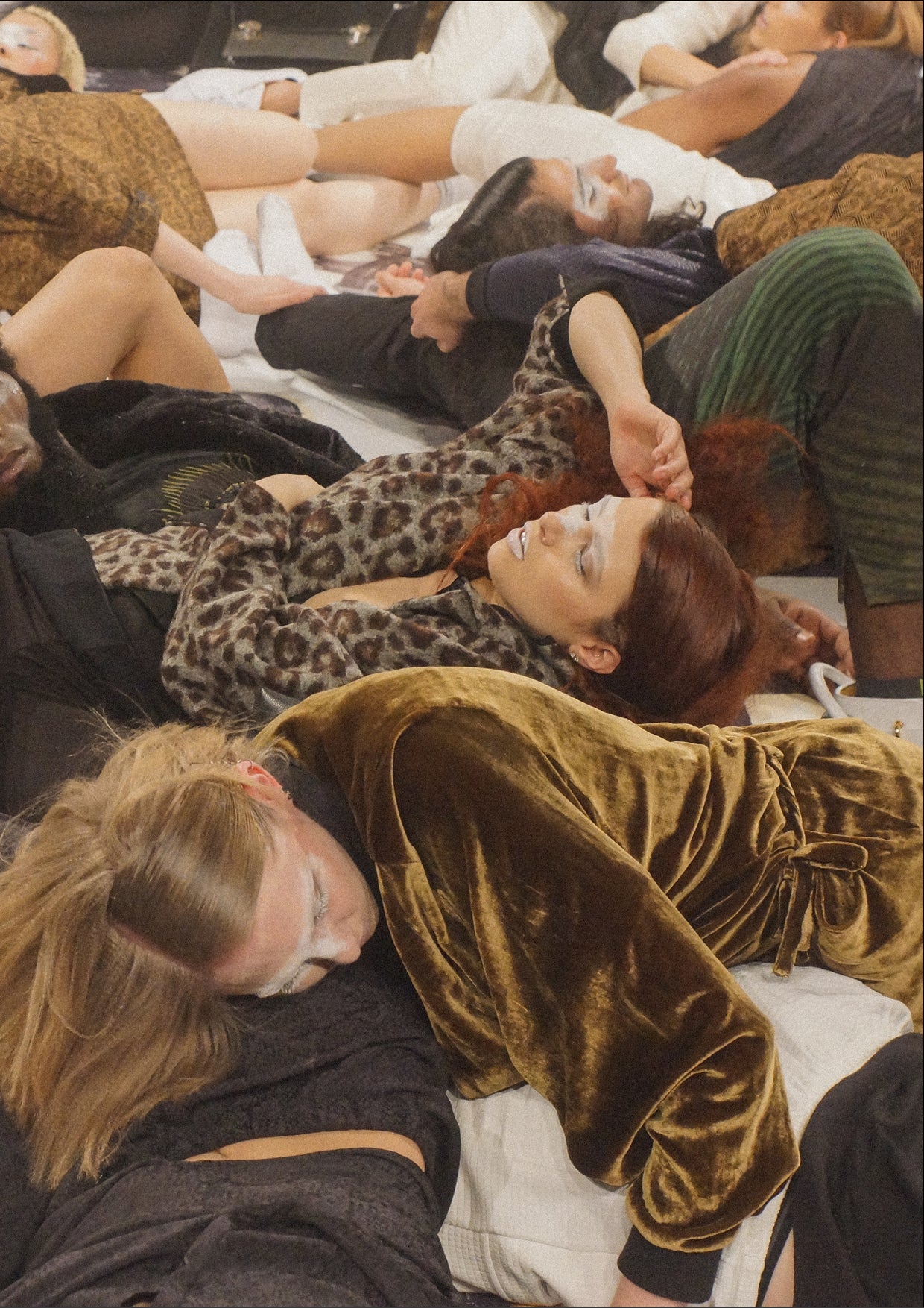 JUMPSUIT SHORT OVERSIZED - SILK VELVET gold - BERENIK