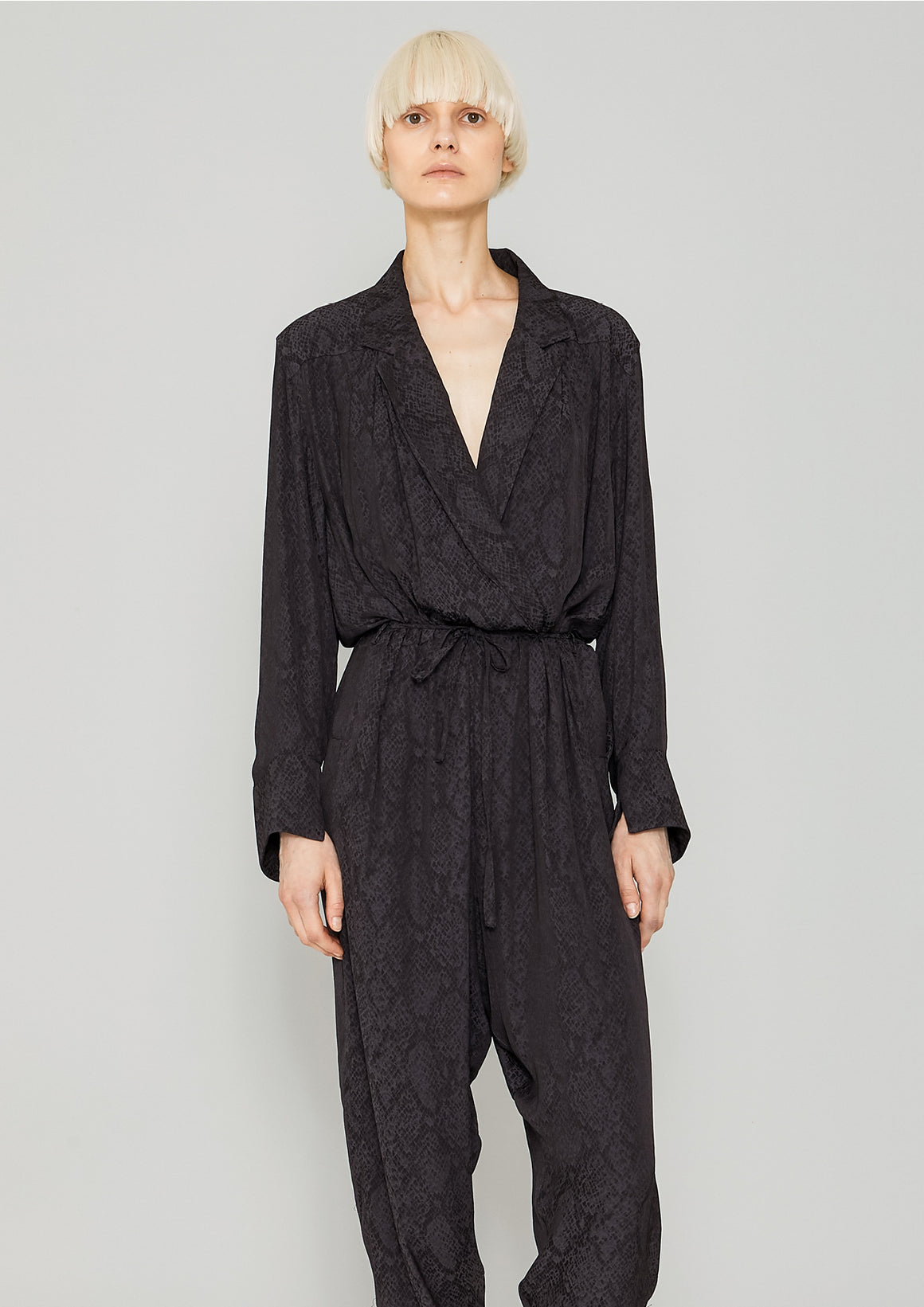 JUMPSUIT REVERS LONG - JACQUARD SATIN black snake - BERENIK