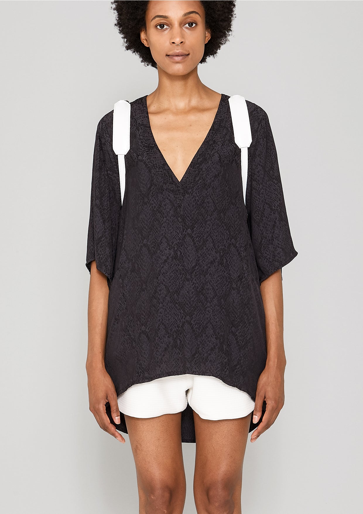 SHIRT V-COLLAR - JACQUARD SATIN black snake - BERENIK