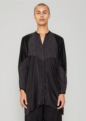 BLOUSE/DRESS - SILKY RAYON SATIN / SNAKE JACQUARD black - BERENIK