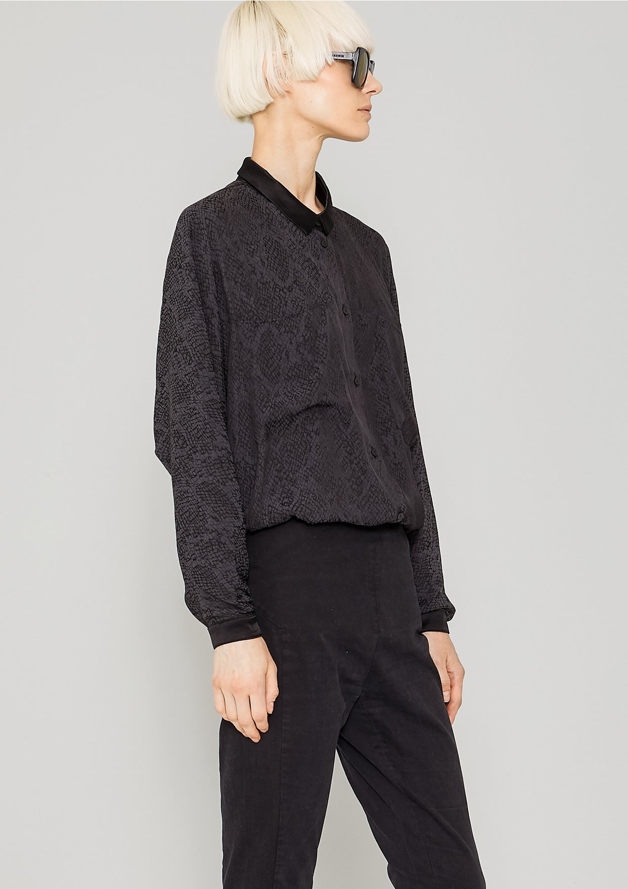BLOUSE COLLAR - JACQUARD SATIN black snake - BERENIK