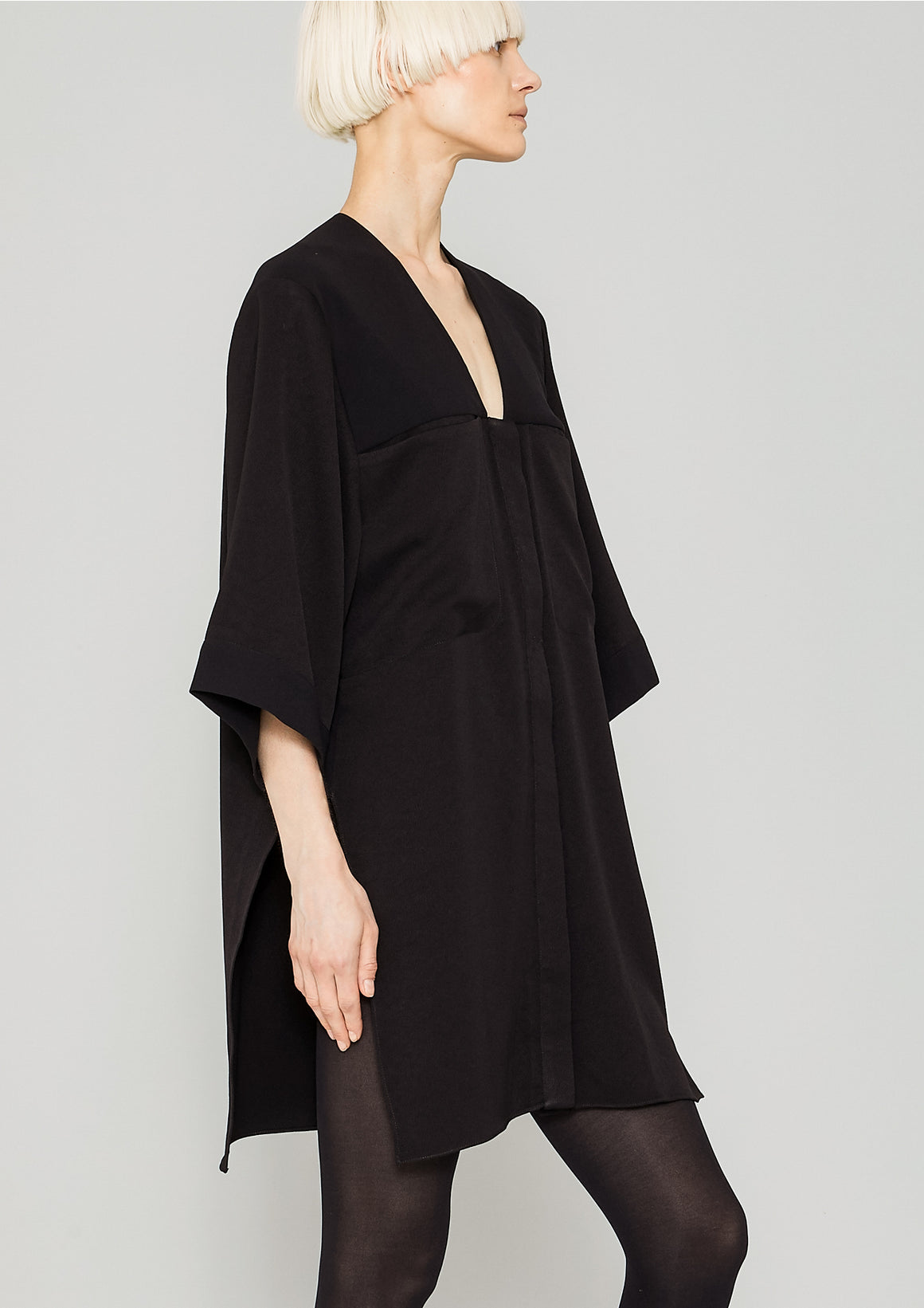 BLOUSE - POCKETS V-COLLAR - HEAVY DRAPING black - BERENIK