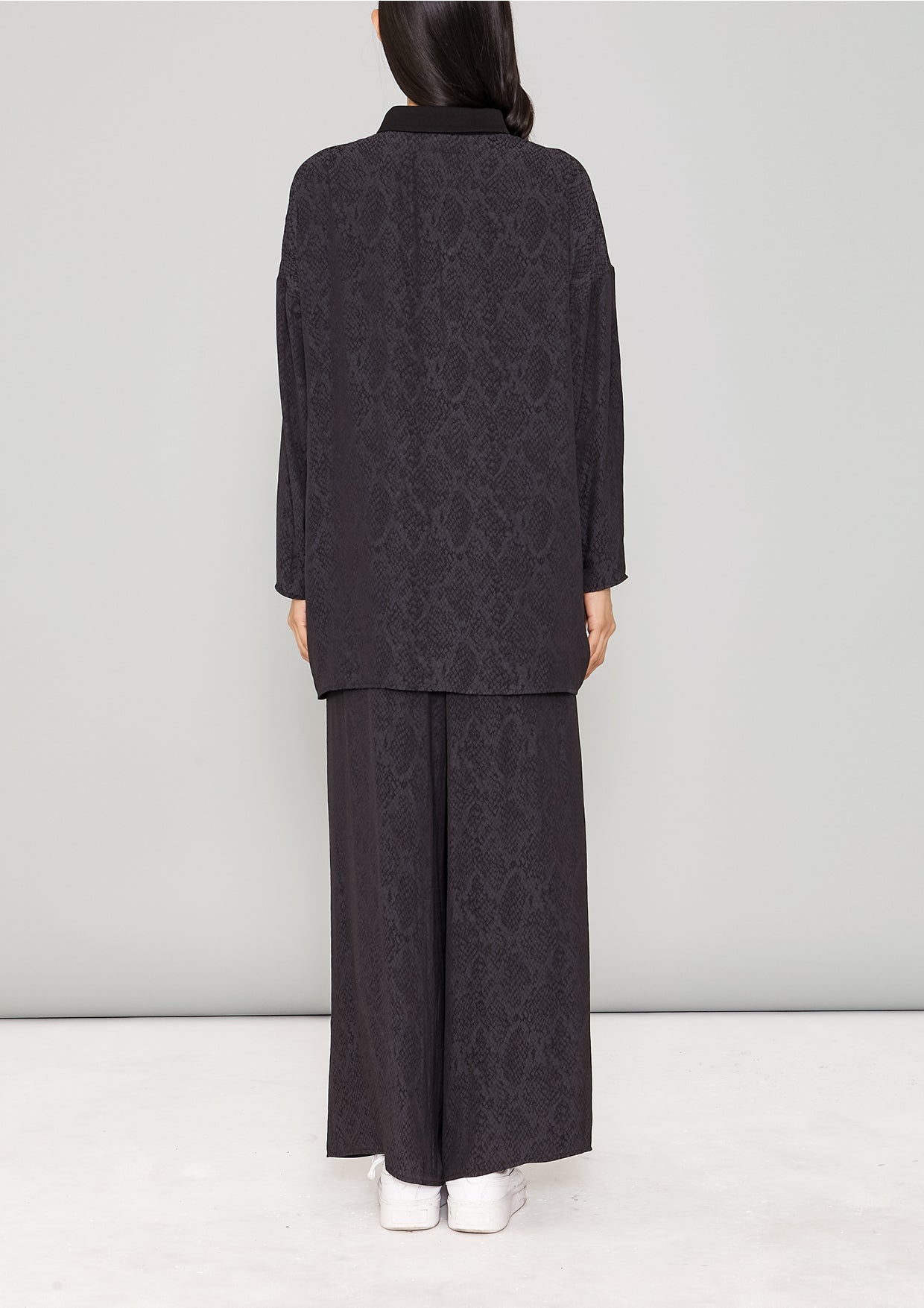 SHIRT COLLAR ZIP - JACQUARD SATIN black snake - BERENIK