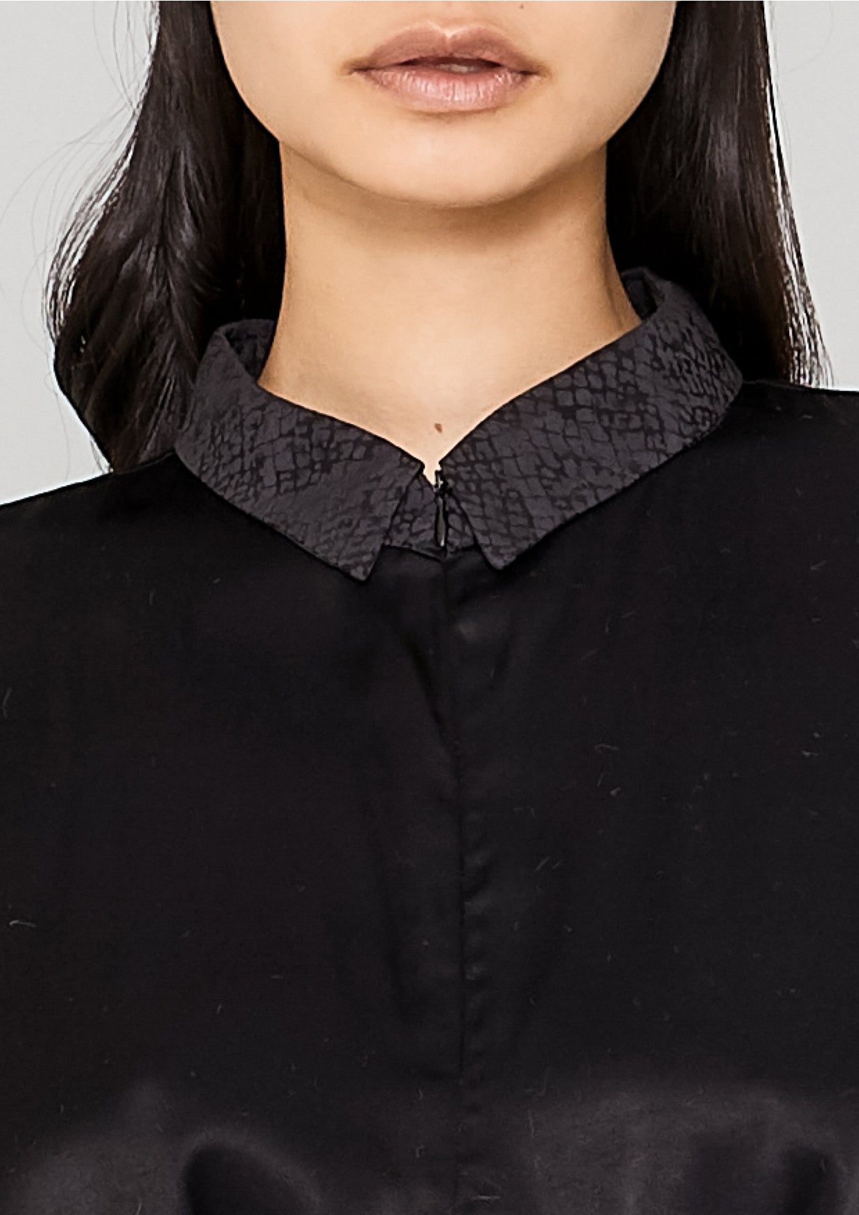 SHIRT COLLAR ZIP - SILKY RAYON SATIN black - BERENIK