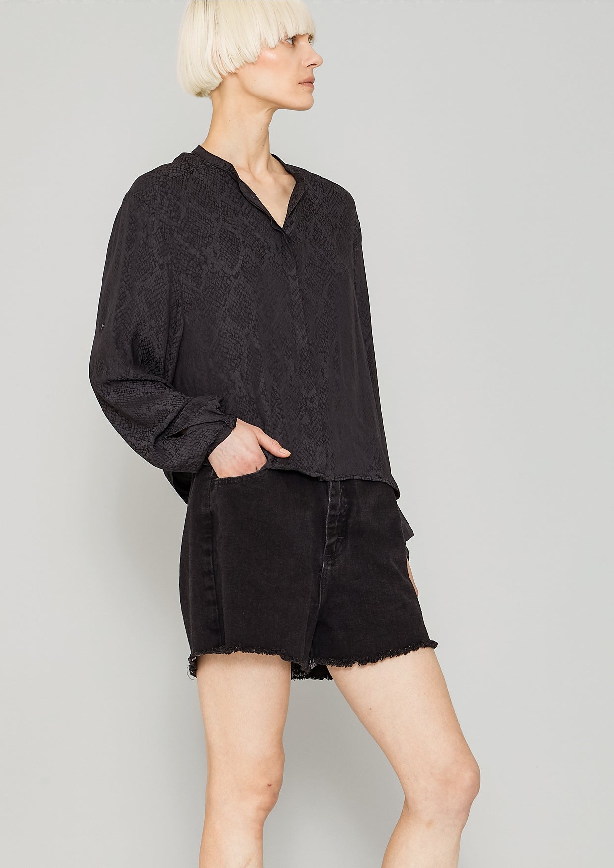 BLOUSE LONG SLEEVES - JACQUARD SATIN black snake - BERENIK