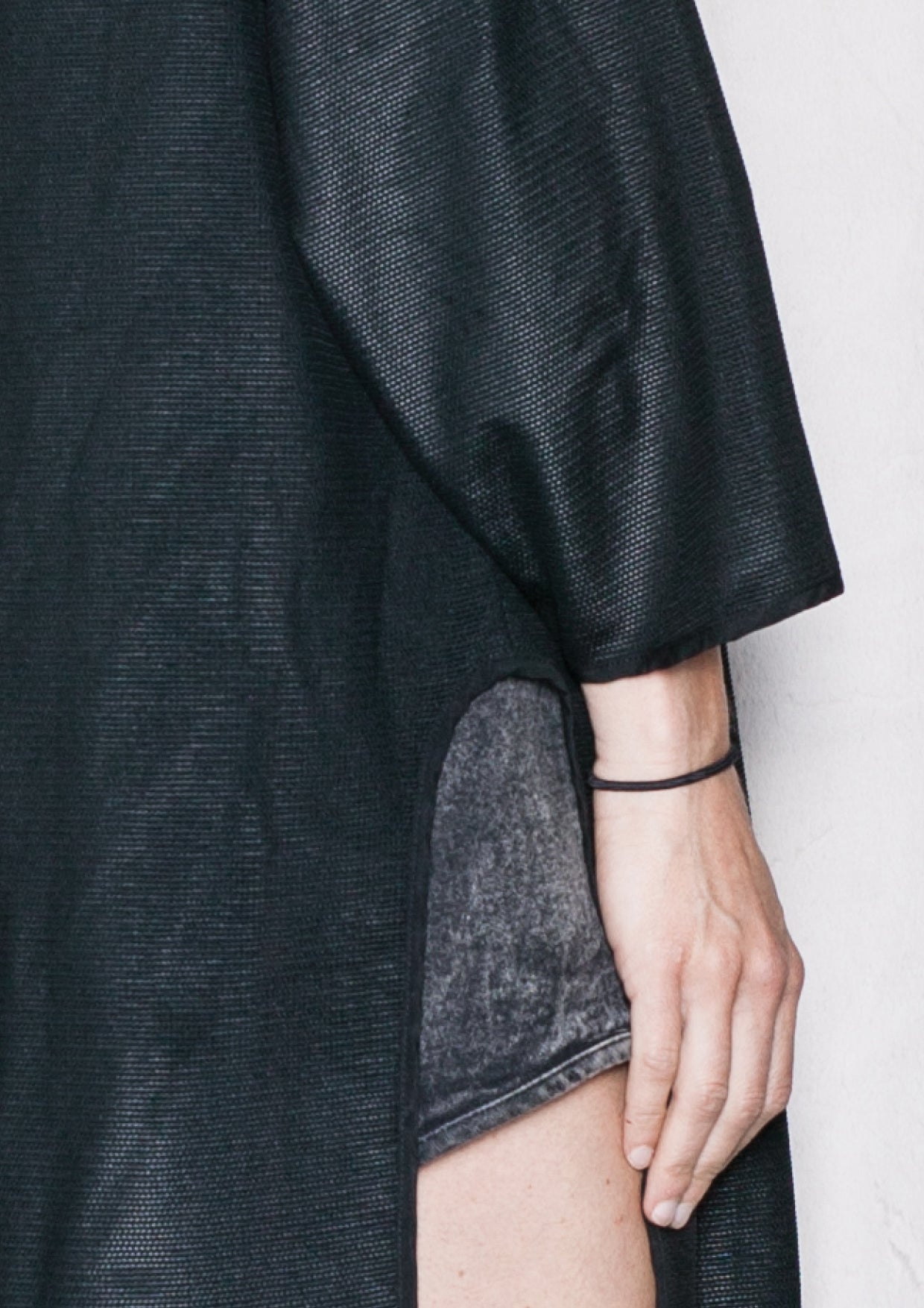 CARDIGAN LONG - TECHLACES black shiny - BERENIK