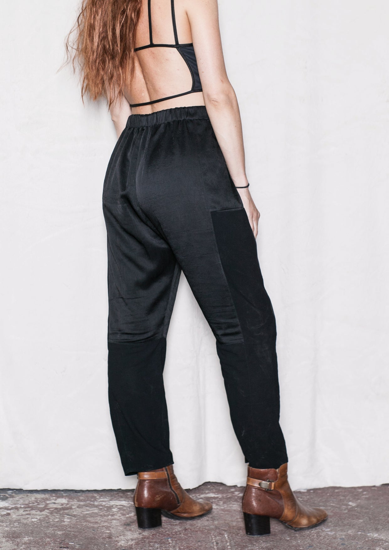 PANTS LOOSE ELASTIC - BLACK shiny - BERENIK