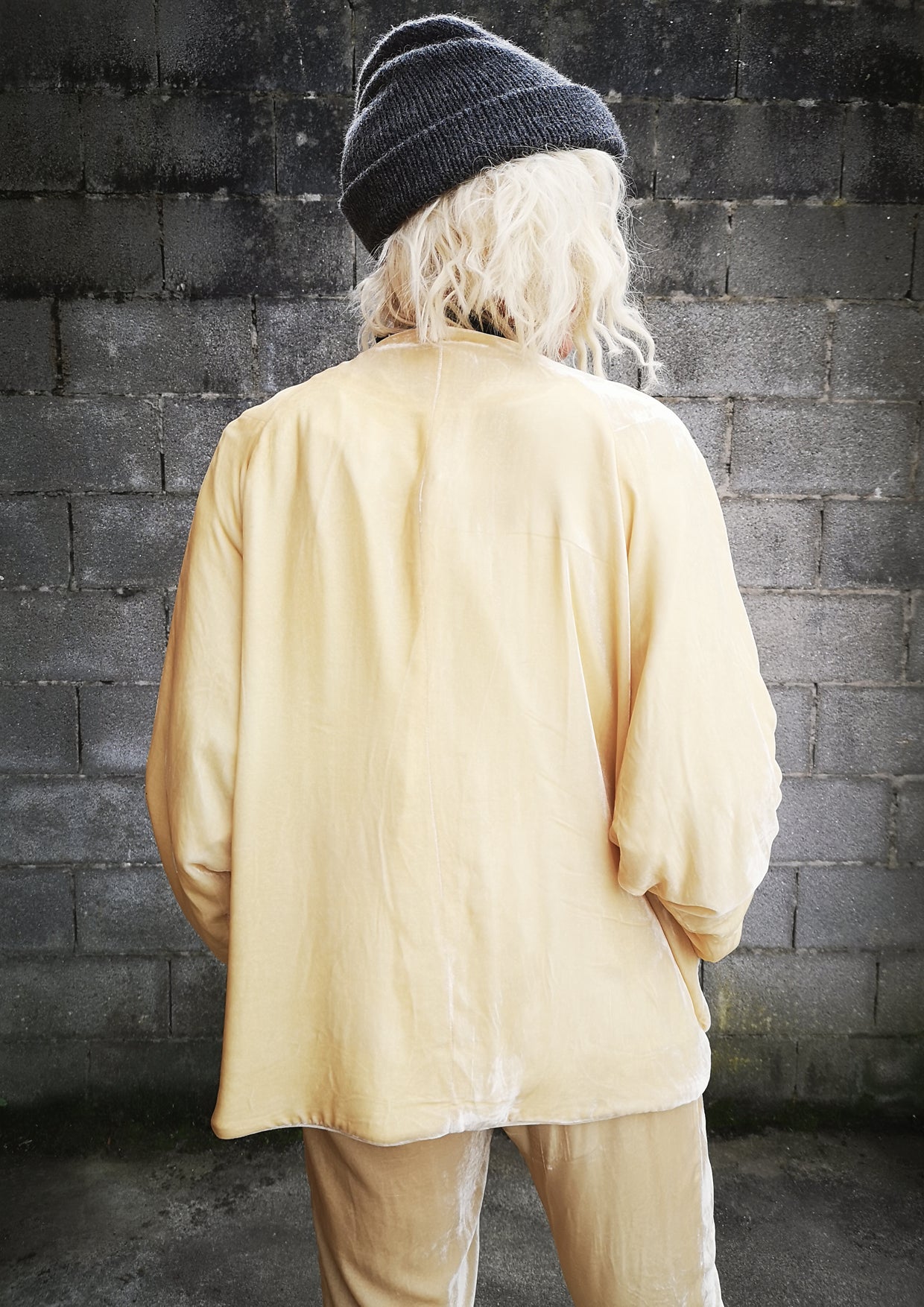 LIMITED EDITION - CARDIGAN WITH ZIP - SILK VELVET ivory - BERENIK