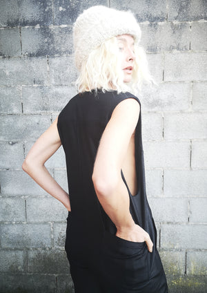 JUMPSUIT SLEEVELESS ZIP - SHINY TECHLACES black - BERENIK