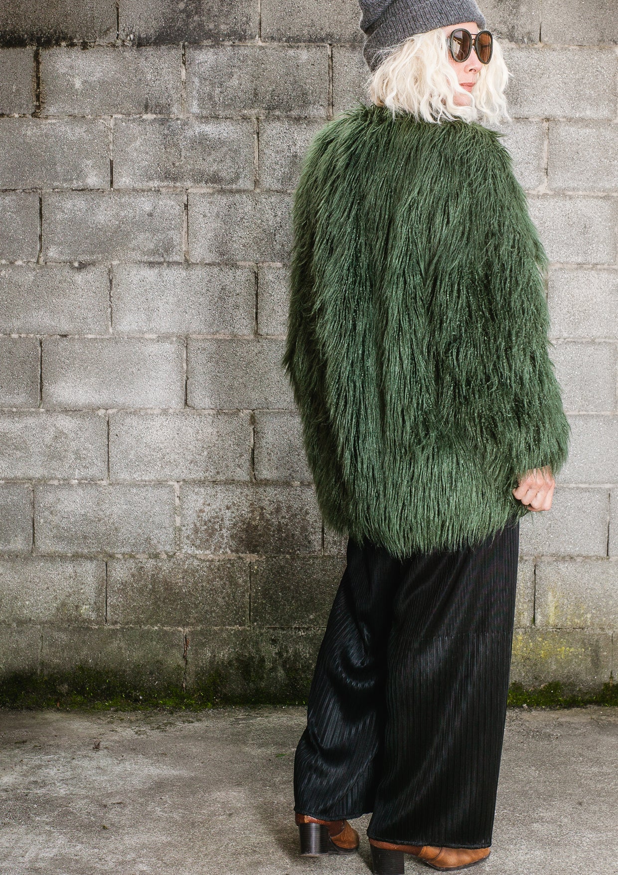 PILOT JACKET - FAUX FUR SHAGGY dark green / FUR LINING black - BERENIK