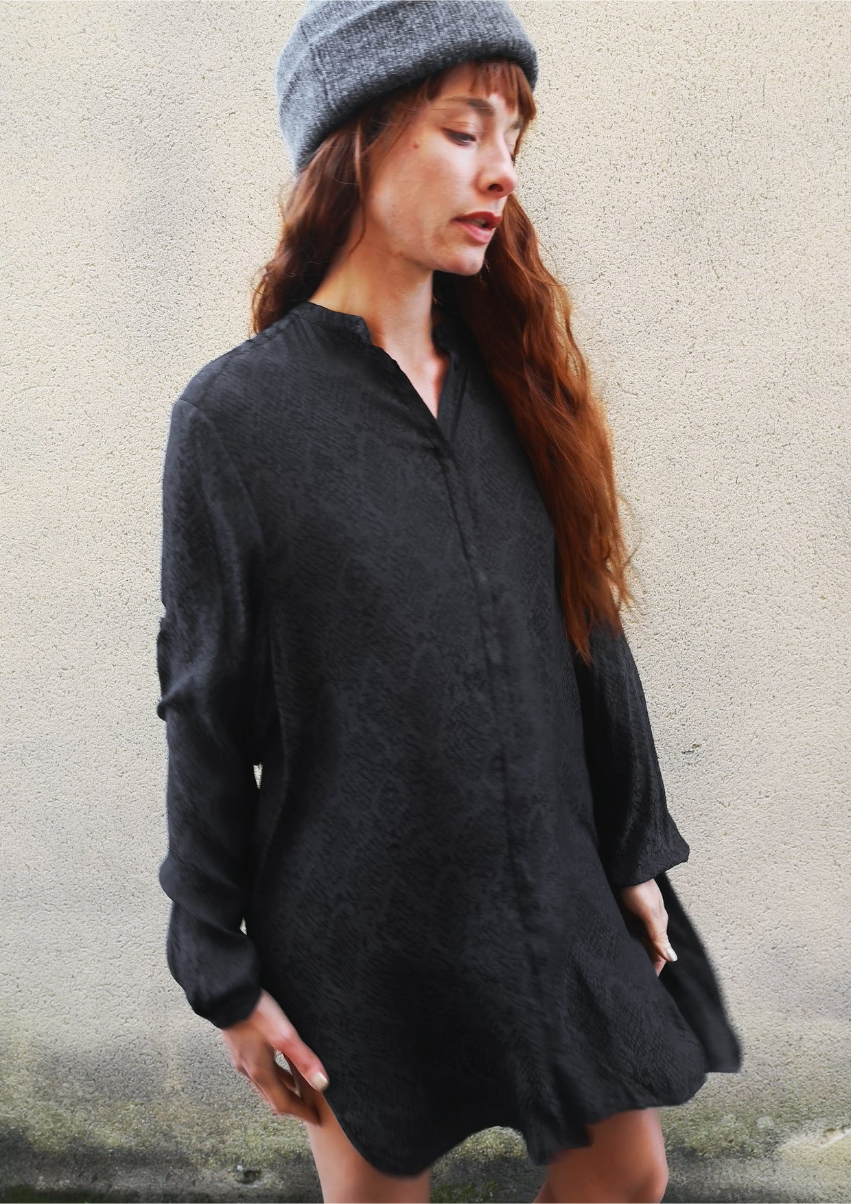 BLOUSE LONG JACQUARD SATIN SNAKE BLACK - BERENIK