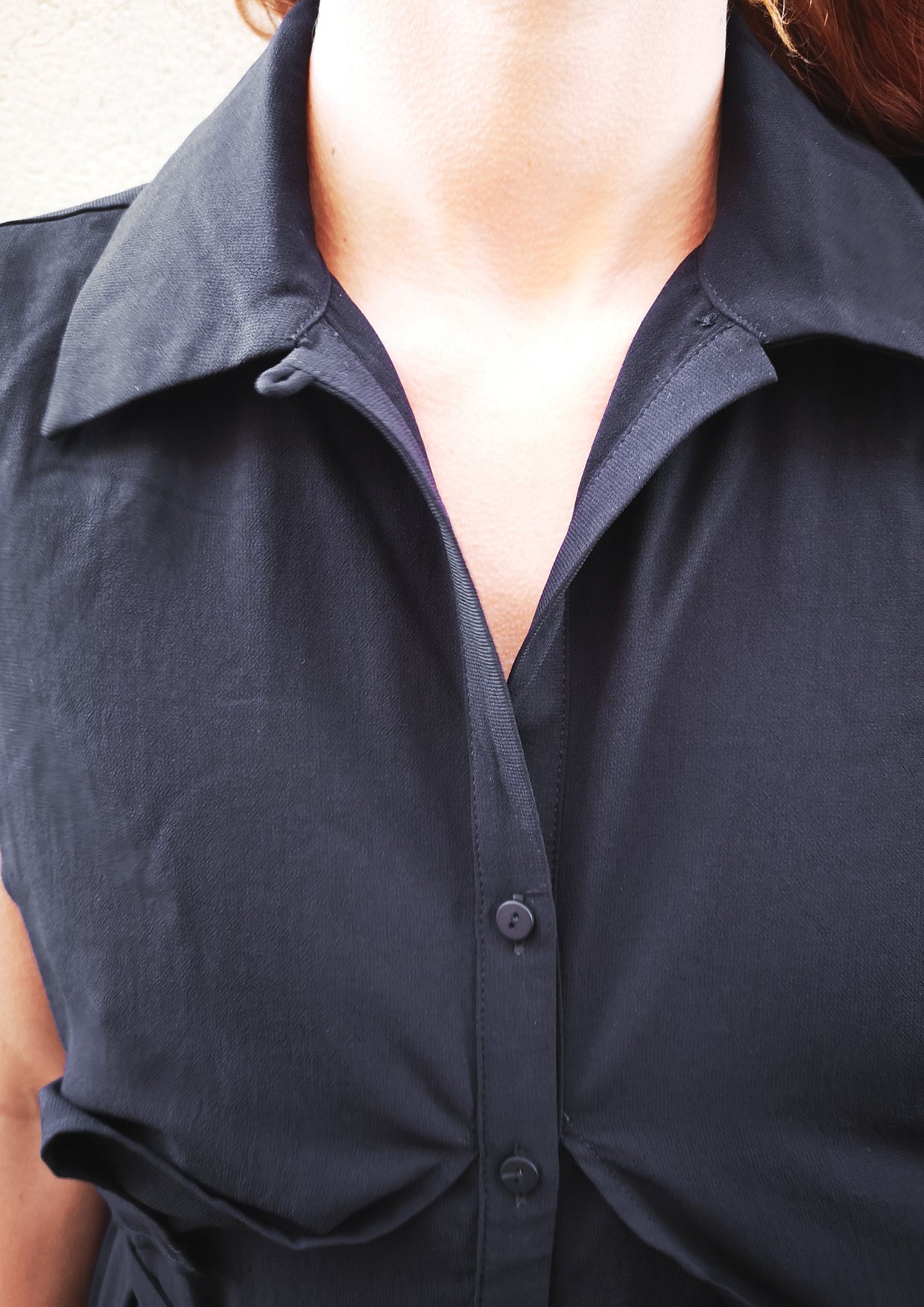 BLOUSE SLEEVELESS DOUBLE LAYER w. BELT - black - BERENIK