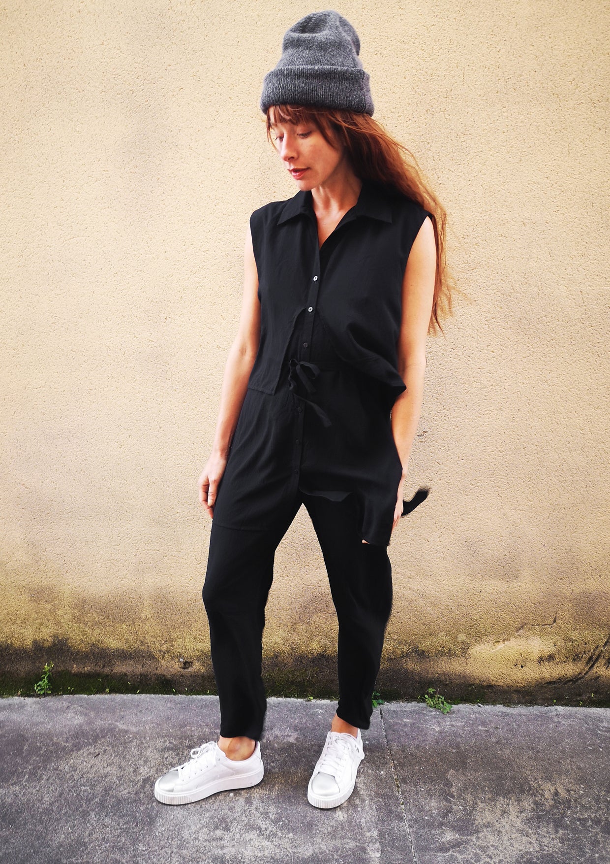 BLOUSE SLEEVELESS DOUBLE LAYER w. BELT - black - BERENIK