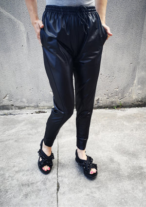 ELEGANT SWEATPANTS - black shiny - BERENIK