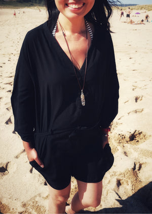 JUMPSUIT SHORT-LOOSE/BELT - black plain - BERENIK