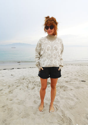 SWEATER TURTLENECK - KNIT JACQUARD beige/white - BERENIK