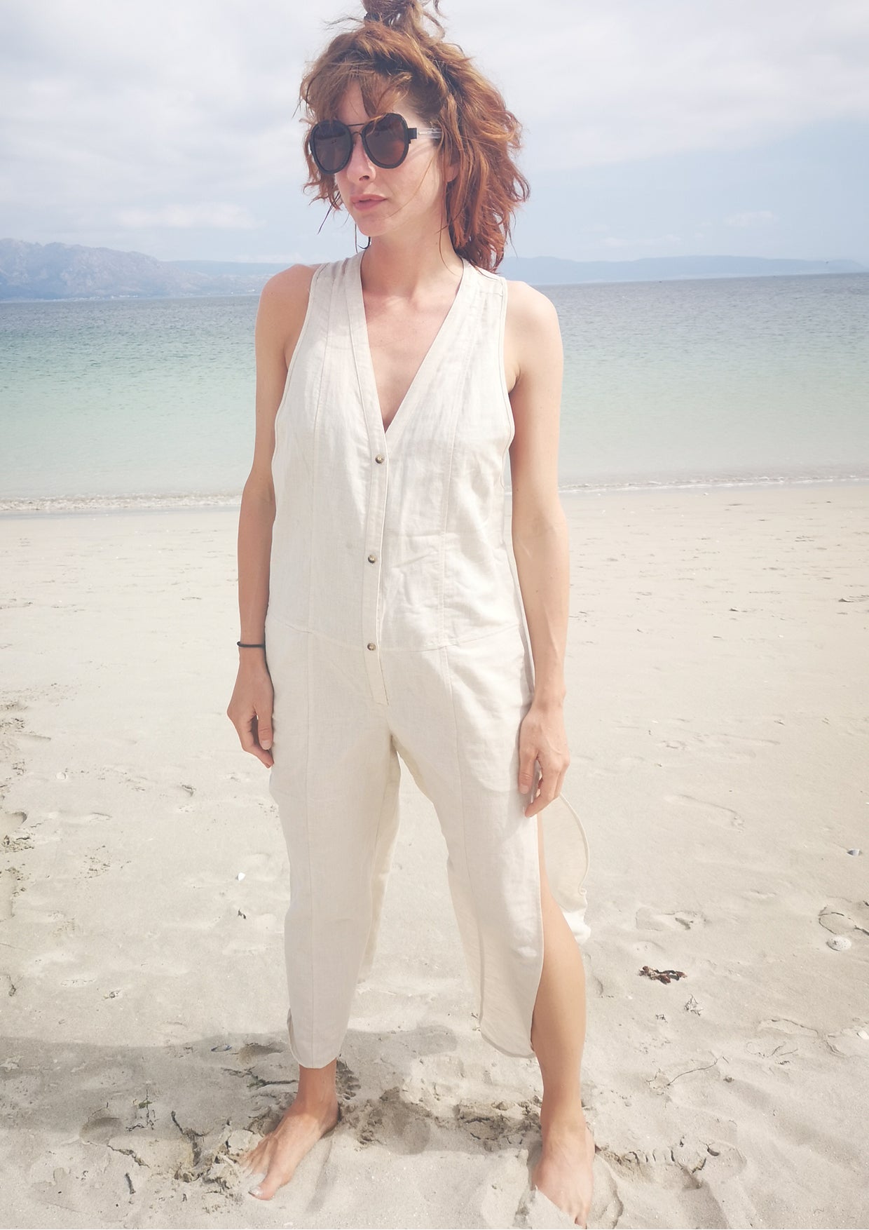 JUMPSUIT LONG SLEEVELESS SIDE SLOTS NATURAL LINEN white BERENIK
