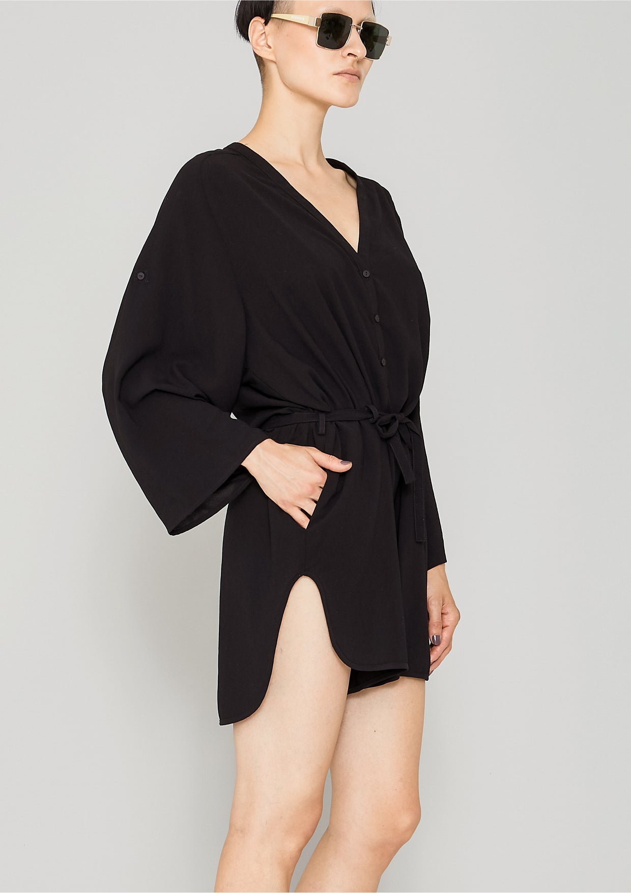 JUMPSUIT SHORT-LOOSE/BELT - black plain - BERENIK