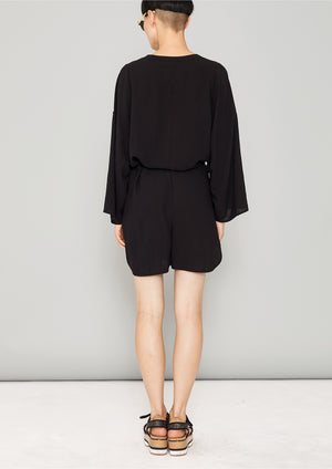 JUMPSUIT SHORT-LOOSE/BELT - black plain - BERENIK