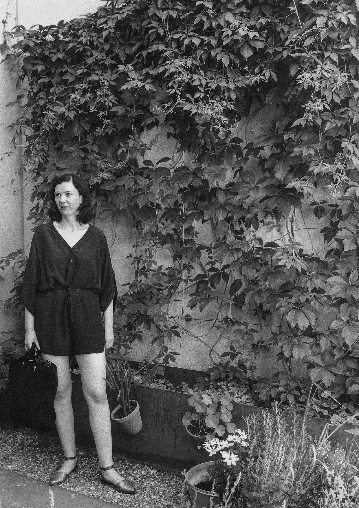 JUMPSUIT SHORT-LOOSE/BELT - black plain - BERENIK