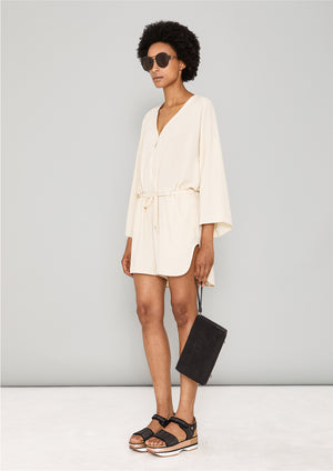 JUMPSUIT SHORT-LOOSE/BELT - creme - BERENIK