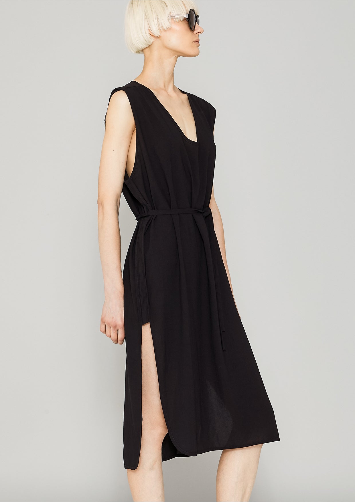 DRESS SLEEVELESS - black plain - BERENIK