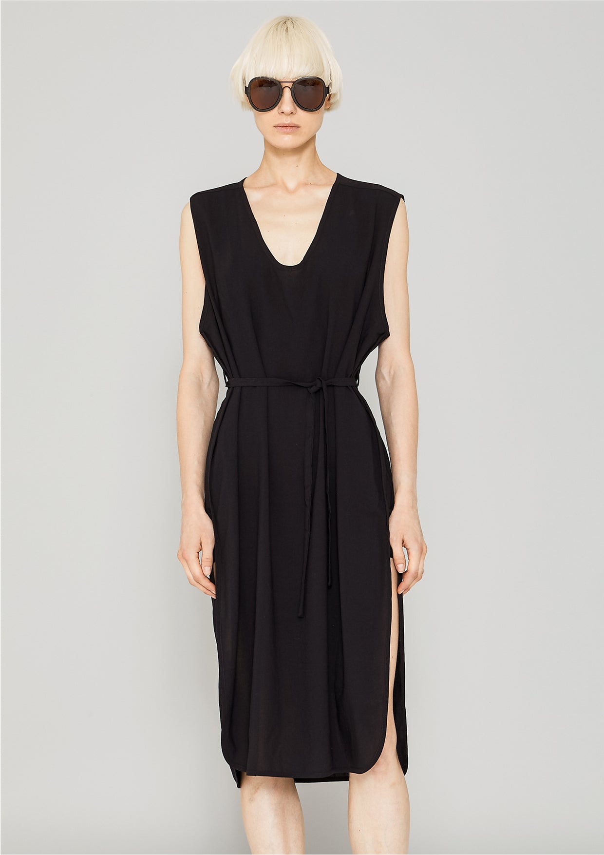 DRESS SLEEVELESS - black plain - BERENIK