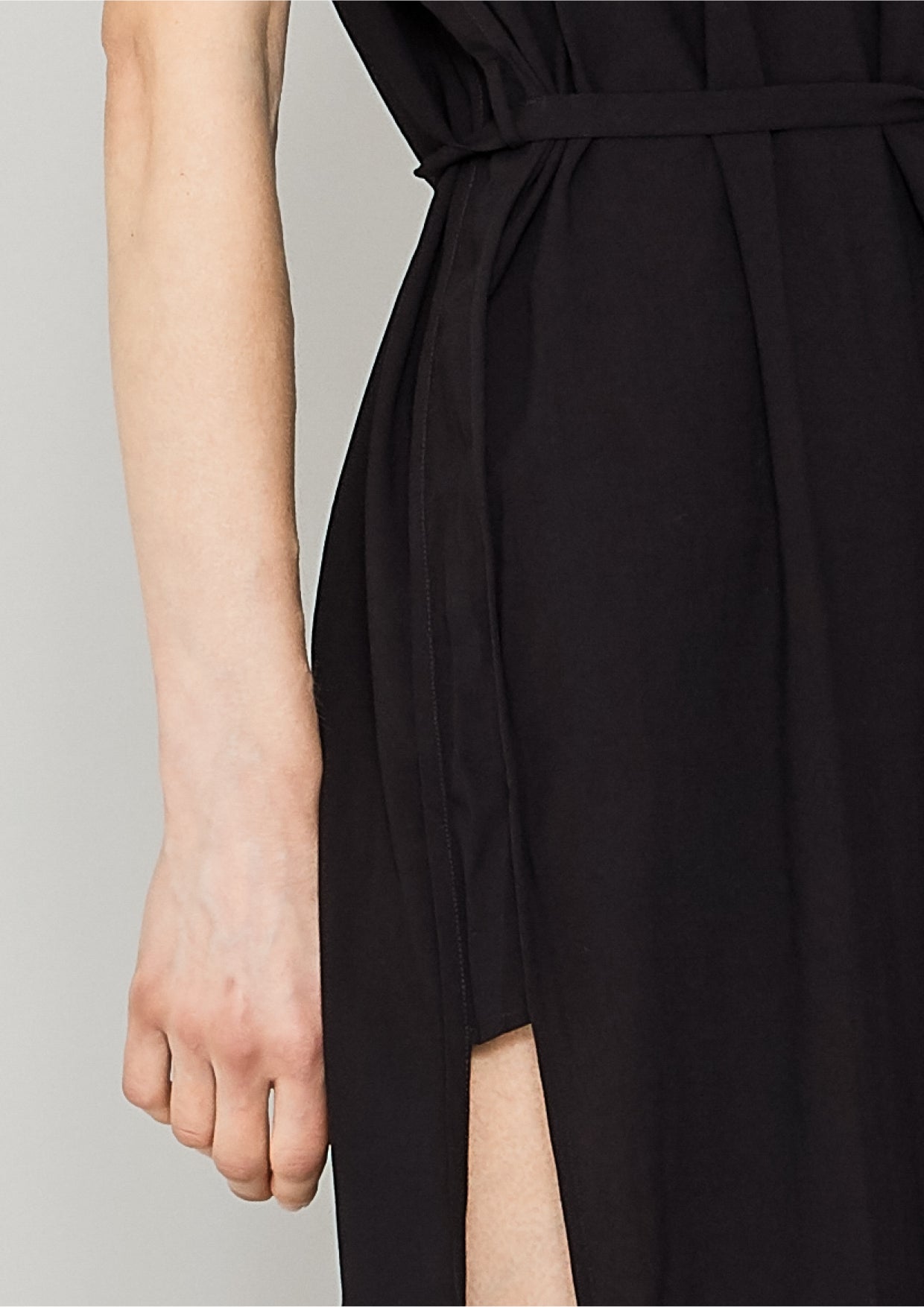 DRESS SLEEVELESS - black plain - BERENIK
