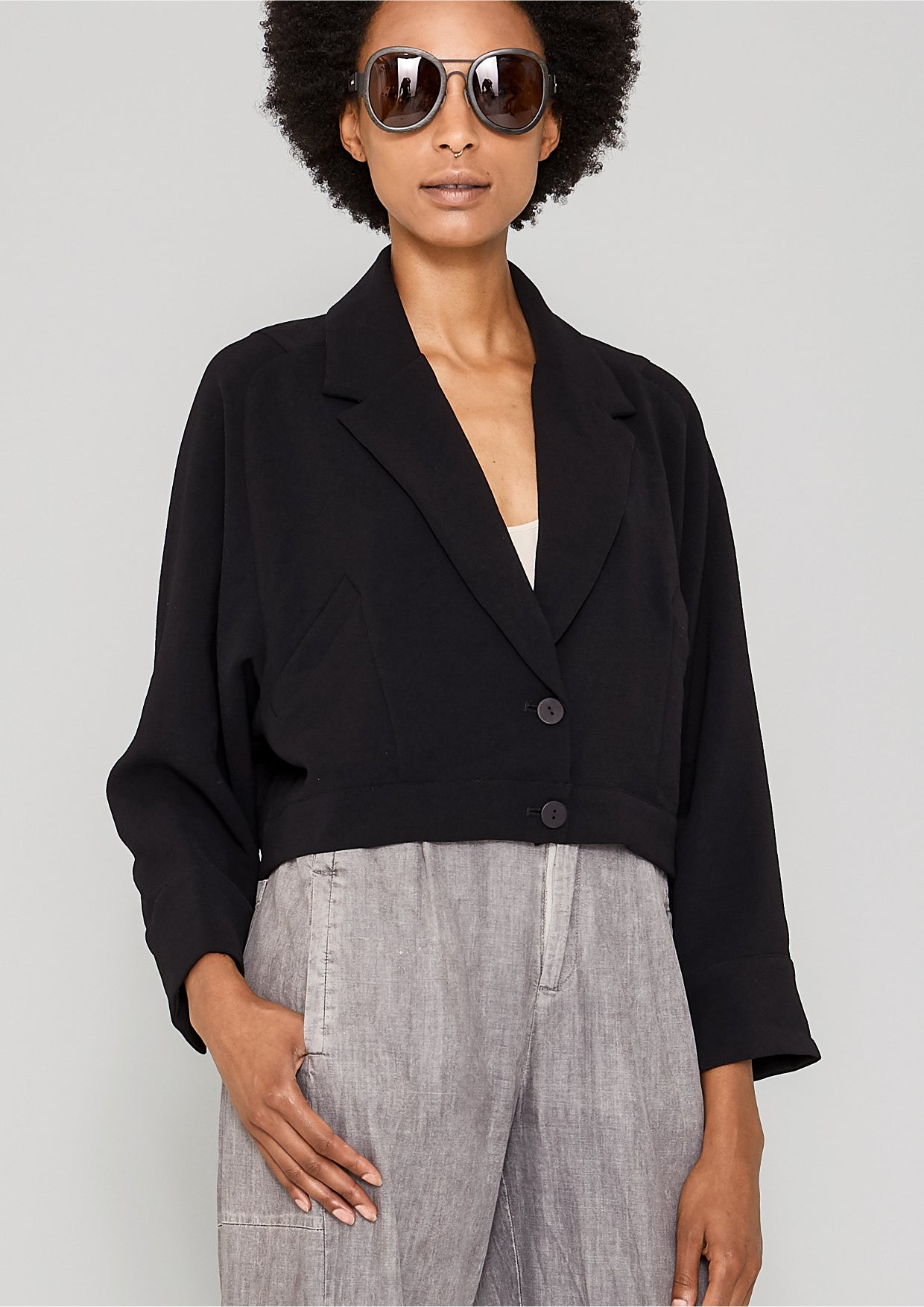 JACKET REVERS SHORT - black plain - BERENIK