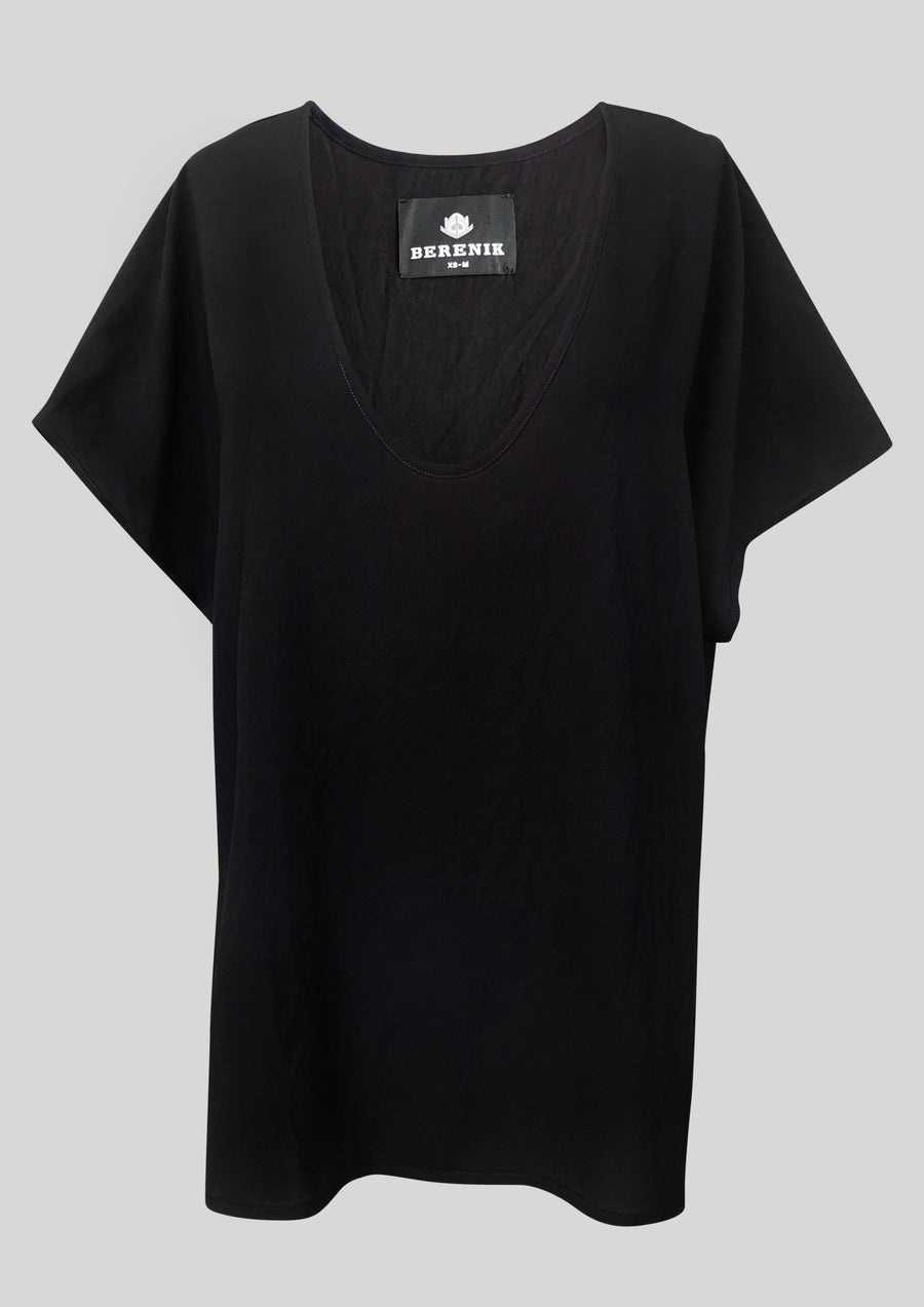 TOP SHORT SLEEVES WIDE - black matt - BERENIK