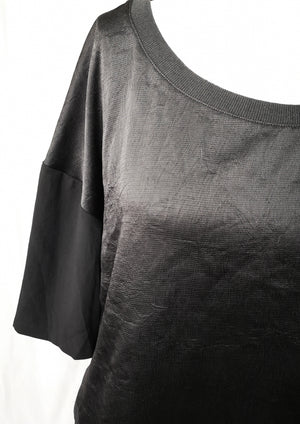 T-SHIRT FEMALE BLACK SHINY/MATT - BERENIK