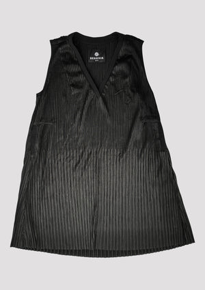 DRESS V-COLLAR SLEEVELESS - black pleated - BERENIK