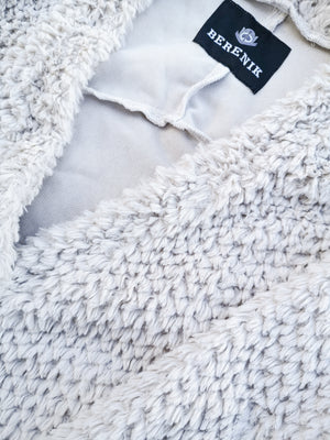 SHIRT V-COLLAR - SUPER SORF FAUX FUR beige - BERENIK