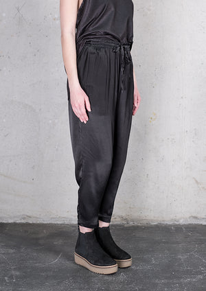 PANTS LOOSE ELASTIC - SILKY RAYON SATIN black - BERENIK