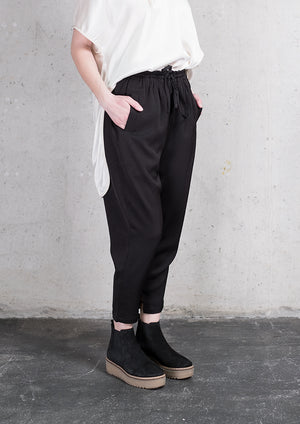 PANTS LOOSE ELASTIC - HEAVY DRAPING black - BERENIK